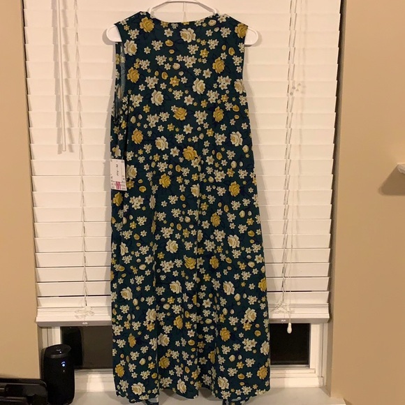 Lularoe Joy - Picture 2 of 4